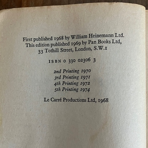 John Le Carré A Small Town in Germany - vintage 1974 edition paperback Book - Picture 5 of 15